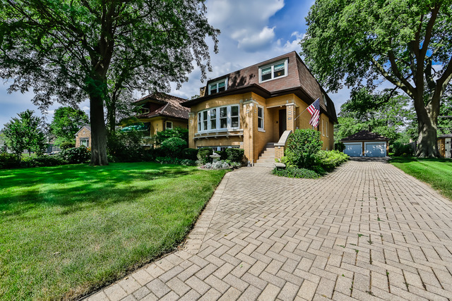 400 Uvedale Road Riverside, IL 60546 - Photo 2 of 25