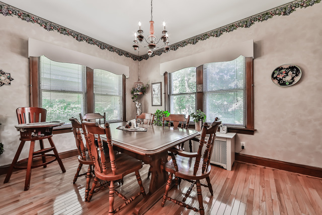 400 Uvedale Road Riverside, IL 60546 - Photo 7 of 25
