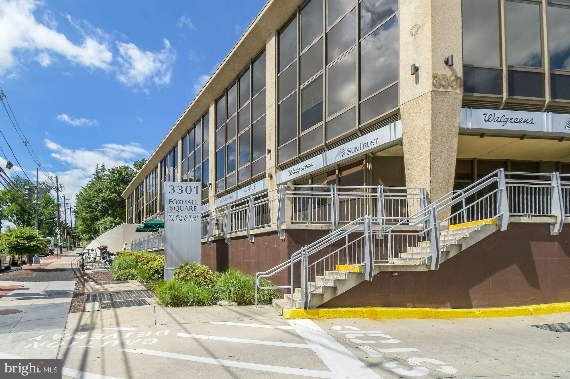 3205 Sutton Place Northwest, Unit D Washington, DC 20016 - Photo 23 of 25 Foxhall Square shops