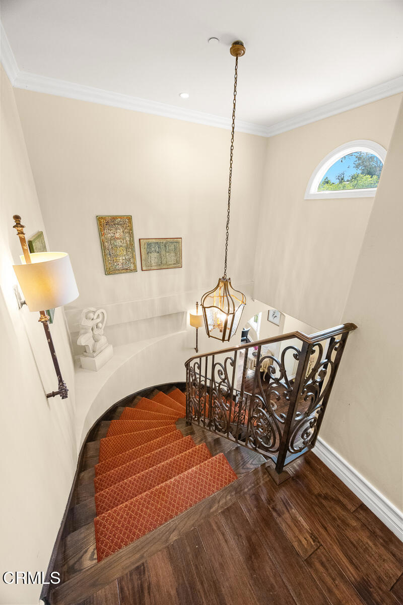 574 Camillo Road Sierra Madre, CA 91024 - Photo 31 of 72 Upstairs Landing