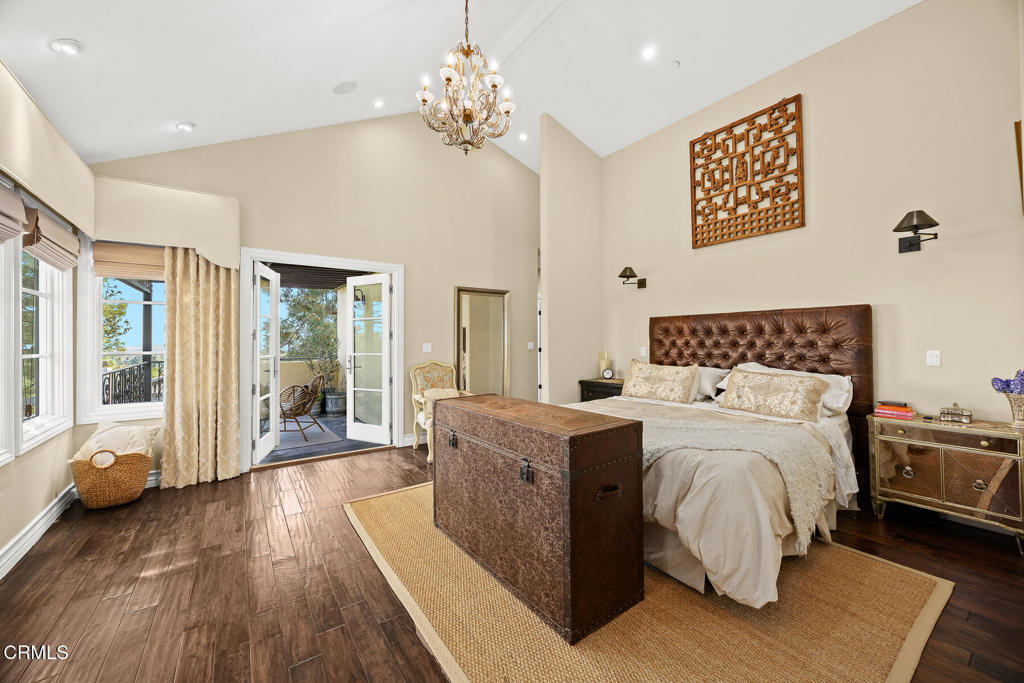 574 Camillo Road Sierra Madre, CA 91024 - Photo 37 of 72 a spacious bedroom with a bed and wooden floor