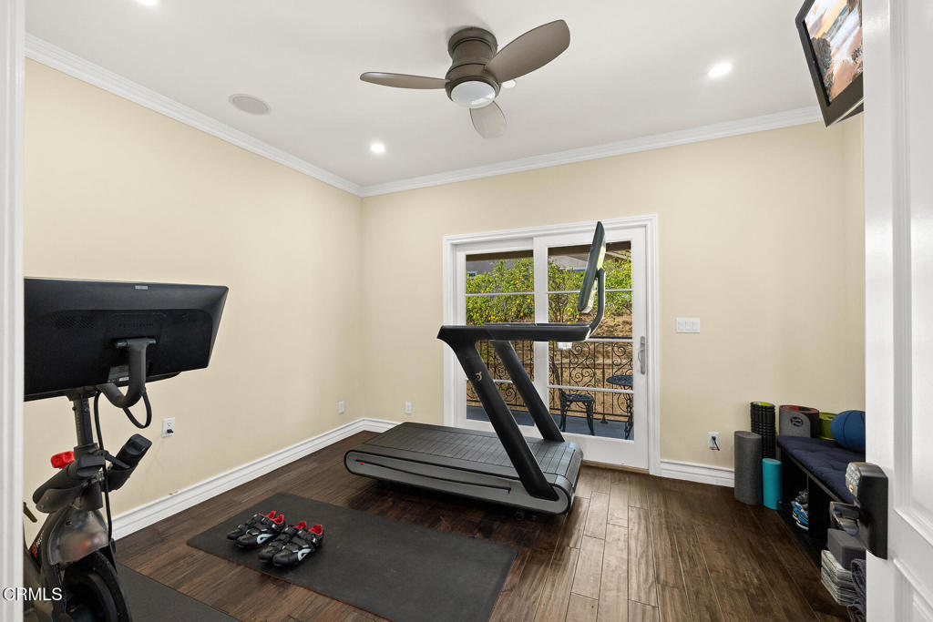 574 Camillo Road Sierra Madre, CA 91024 - Photo 49 of 72 a view of a room with gym equipment