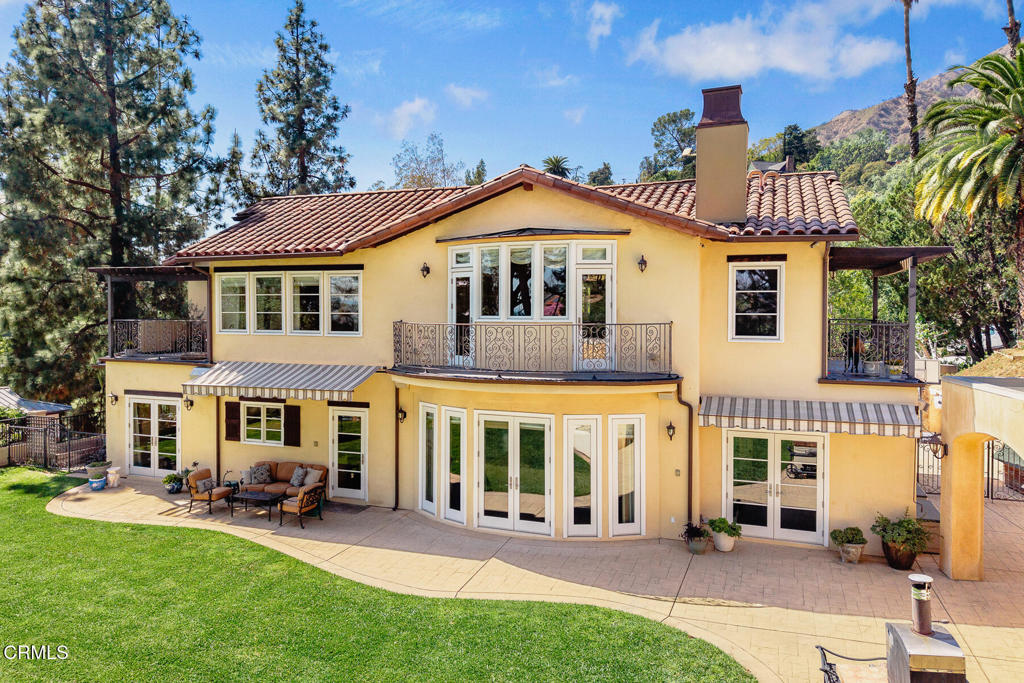 574 Camillo Road Sierra Madre, CA 91024 - Photo 60 of 72 a front view of a house with a yard