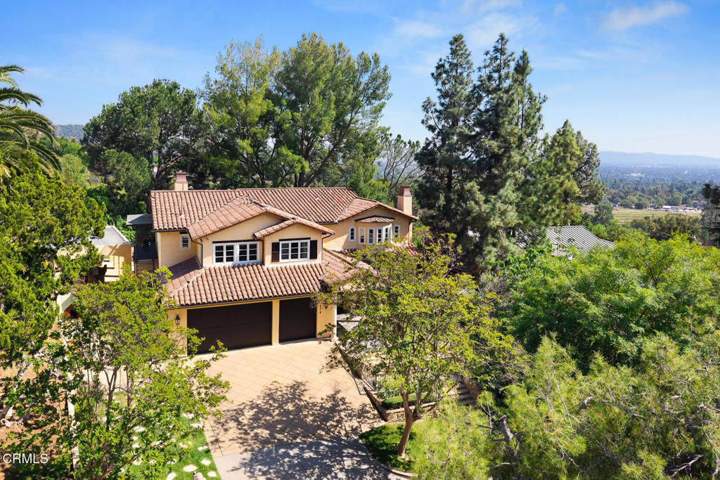 574 Camillo Road Sierra Madre, CA 91024 - Photo 63 of 72 an aerial view of a house with a yard