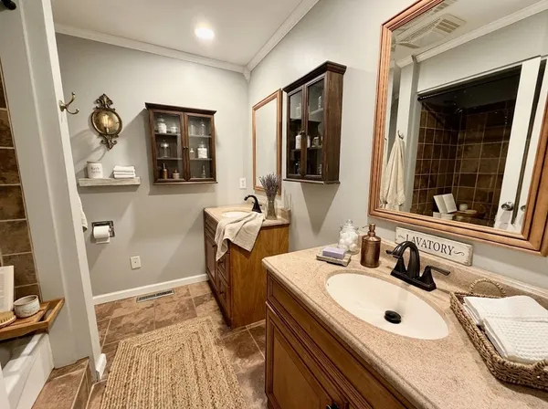 $274,900 | 7585 Jennings Lane, Brookport, IL 62910