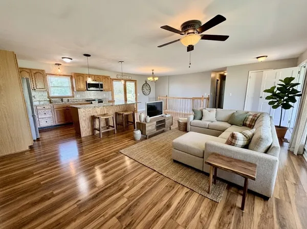 $274,900 | 7585 Jennings Lane, Brookport, IL 62910