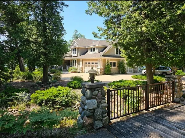 $4,675,000 | 269 Northeast Torch Lake Drive, Central Lake, MI 49622