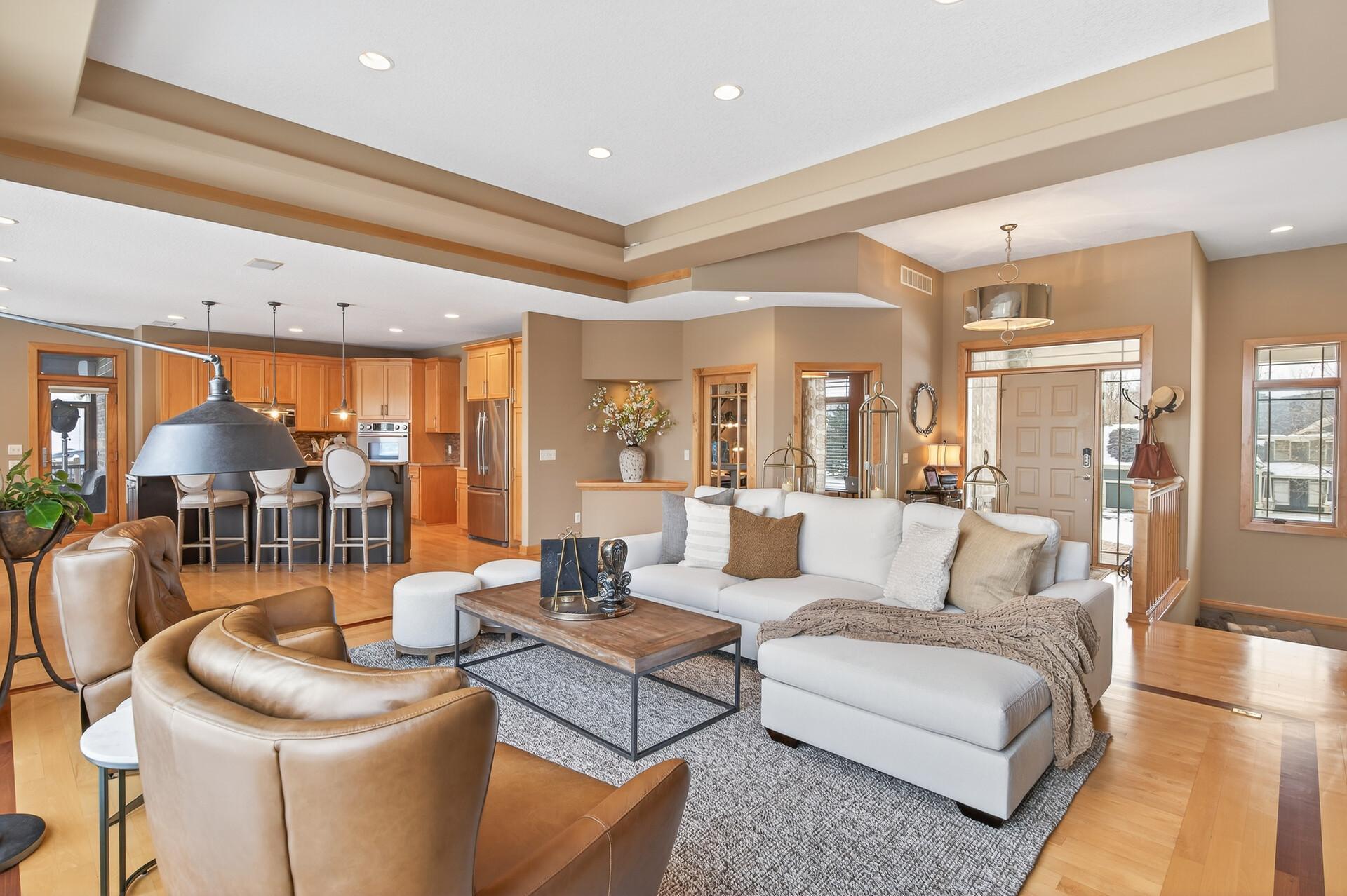 21115 Ridgewood Trail Lakeville, MN 55044 - Photo 9 of 44