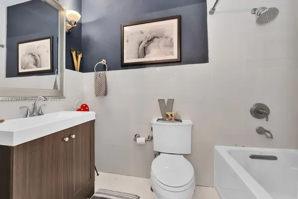 $6,500 | 1009 Genoa Street, Coral Gables, FL 33134