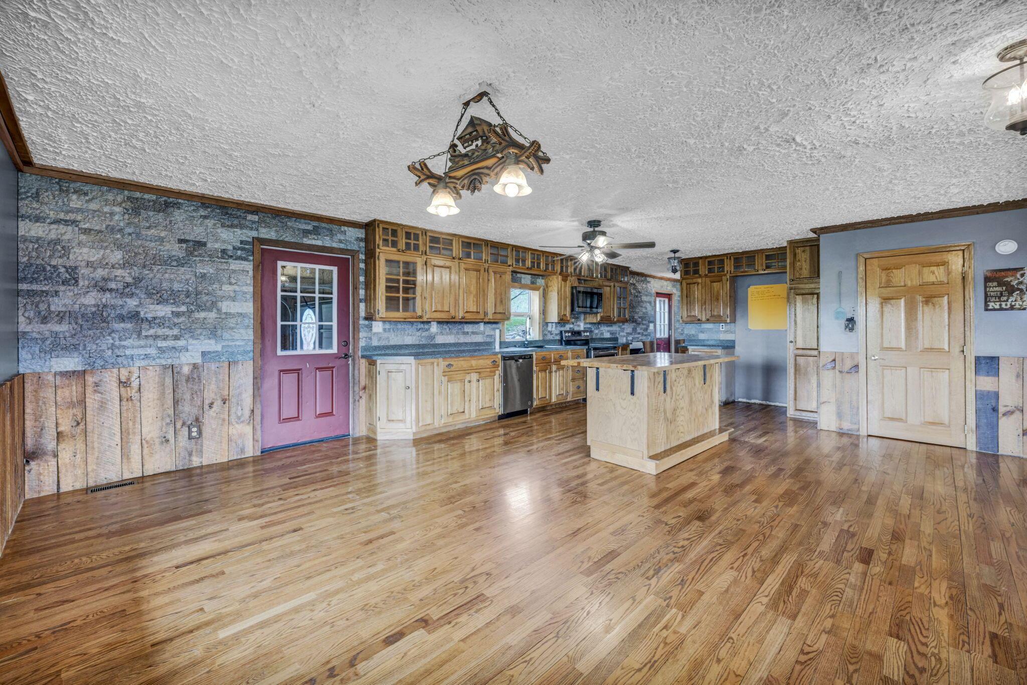 18513 Hobbler Road Kimbolton, OH 43749 - Photo 10 of 51 12-web-or-mls-Hobbler Rd_32