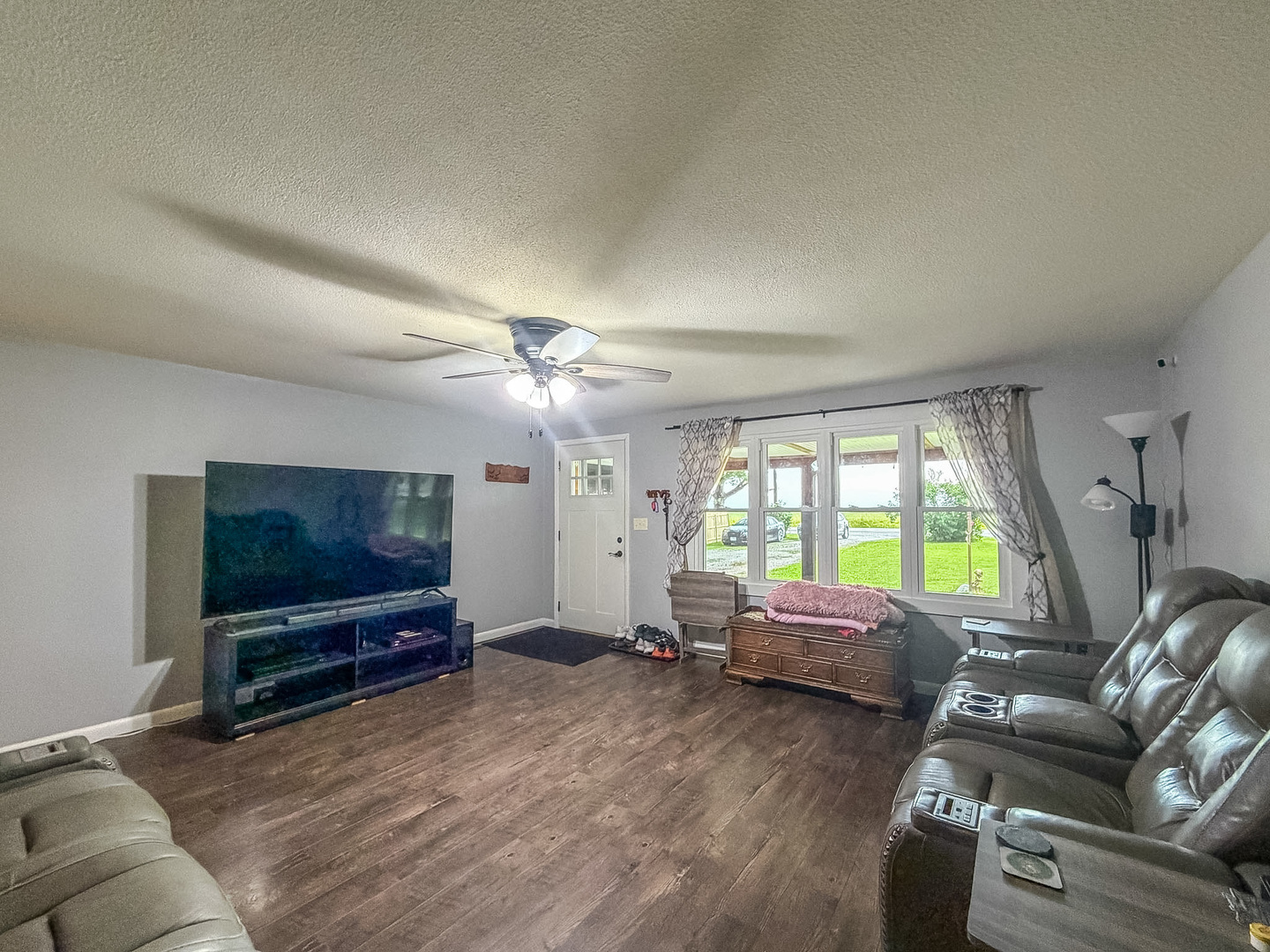 5155 Lake Road Mattoon, IL 61938 - Photo 8 of 39