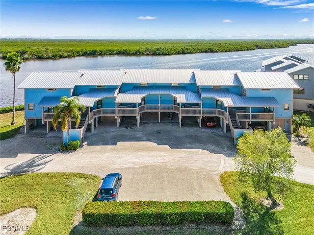 $369,900 | 5371 Blue Crab Circle, Unit 2, Bokeelia, FL 33922