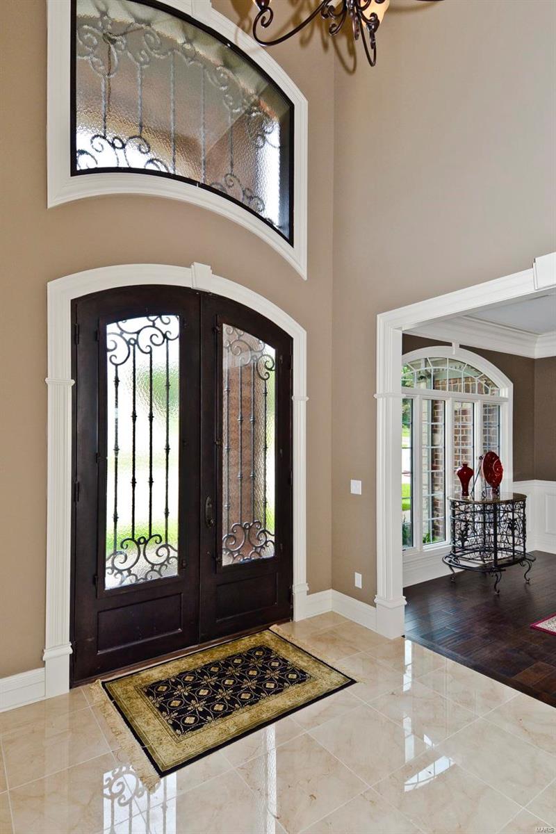 17012 Lakeside Ridge Chesterfield, MO 63005 - Photo 2 of 49