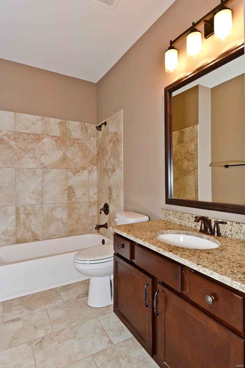 17012 Lakeside Ridge Chesterfield, MO 63005 - Photo 35 of 49