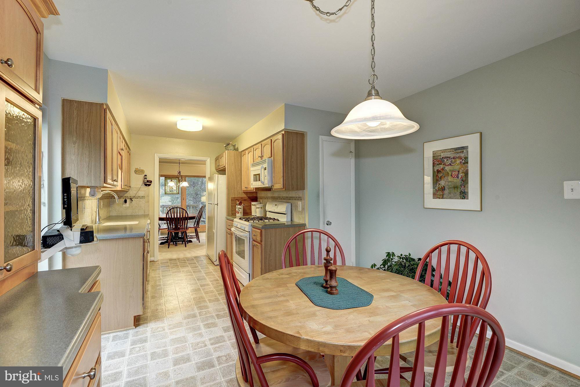 2030 Golf Course Drive Reston, VA 20191 - Photo 13 of 26 Kitchen