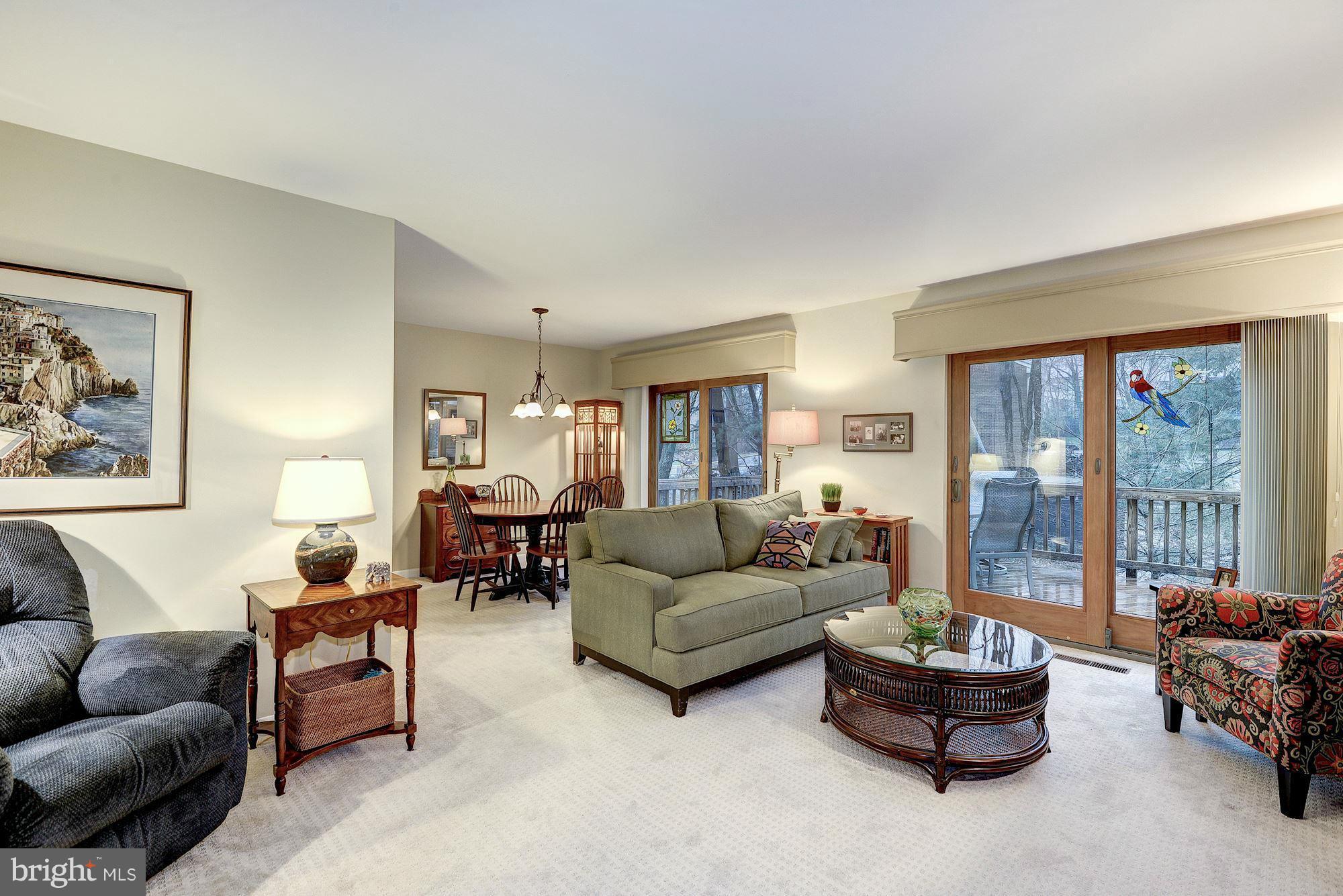 2030 Golf Course Drive Reston, VA 20191 - Photo 6 of 26 Living Room