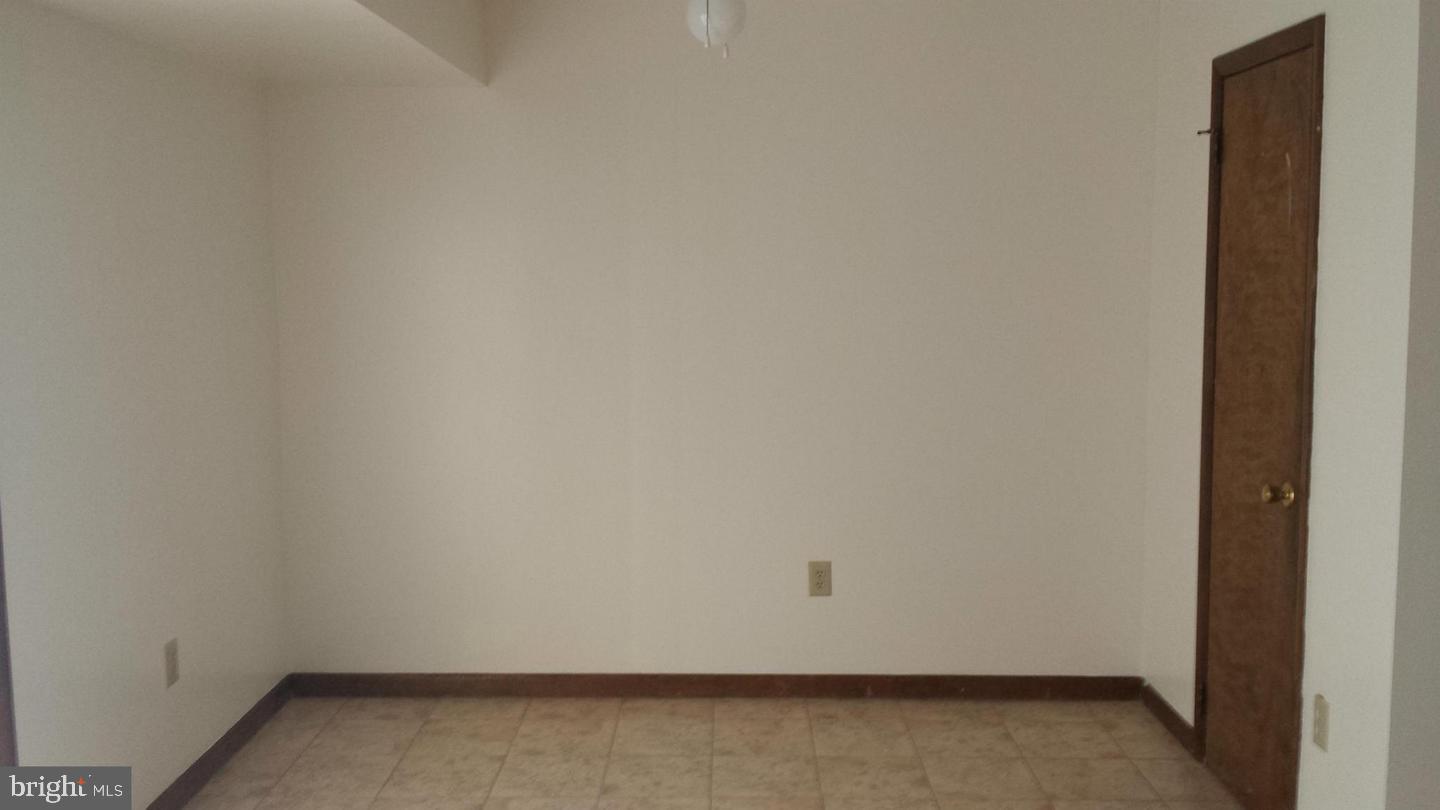 5134 Redbud Road Fredericksburg, VA 22407 - Photo 3 of 13 Gallery Image 3