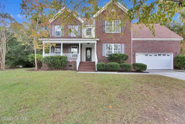 $2,200 | 102 Huntington Court, Jacksonville, NC 28540