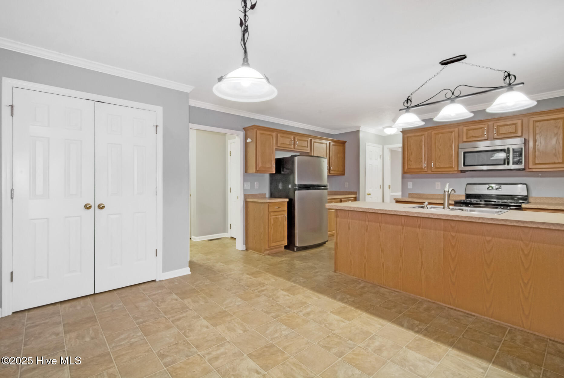 102 Huntington Court Jacksonville, NC 28540 - Photo 12 of 38 DSC_1201-F