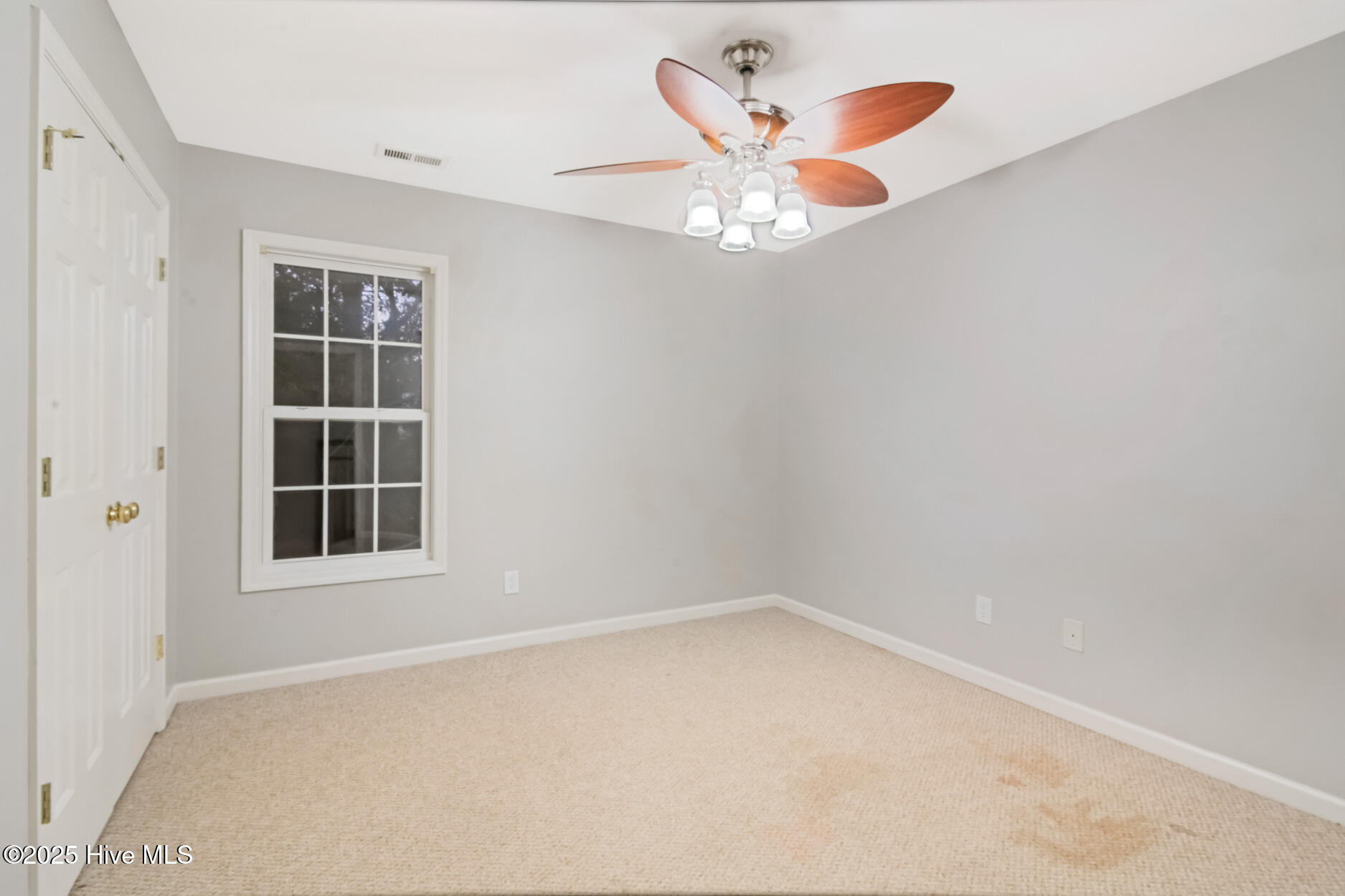 102 Huntington Court Jacksonville, NC 28540 - Photo 19 of 38 DSC_1239