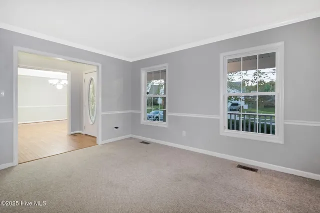 $2,200 | 102 Huntington Court, Jacksonville, NC 28540