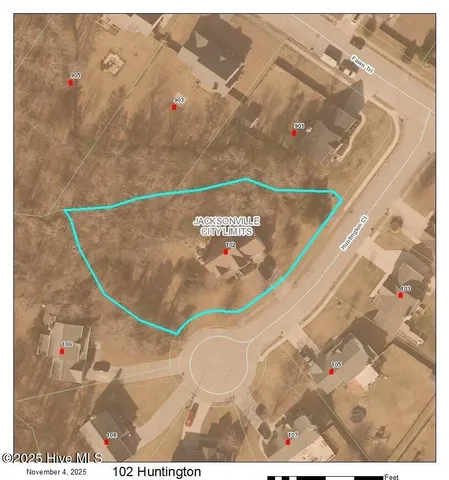 $2,200 | 102 Huntington Court, Jacksonville, NC 28540