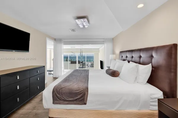 $4,250,000 | 5445 Collins Avenue, Unit M9 M10 M11 M12, Miami Beach, FL 33140
