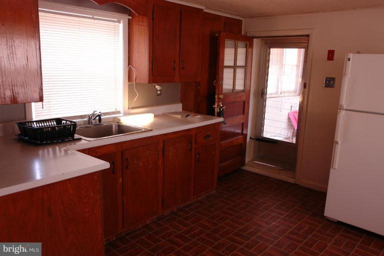 7718 Twin Oaks Road Severn, MD 21144 - Photo 3 of 7 Kitchen