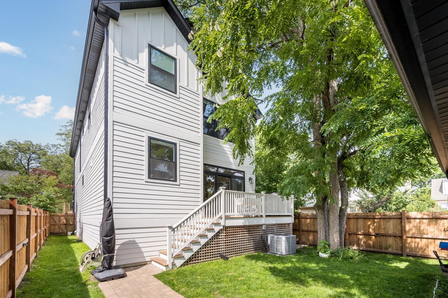 1612 Madison Street Evanston, IL 60202 - Photo 29 of 33