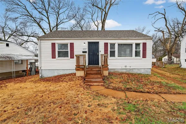 $89,900 | 2037 Bainbridge Drive, St. Louis, MO 63133