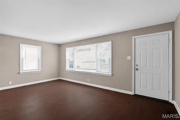 $89,900 | 2037 Bainbridge Drive, St. Louis, MO 63133