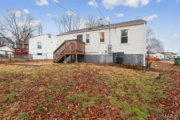 $89,900 | 2037 Bainbridge Drive, St. Louis, MO 63133