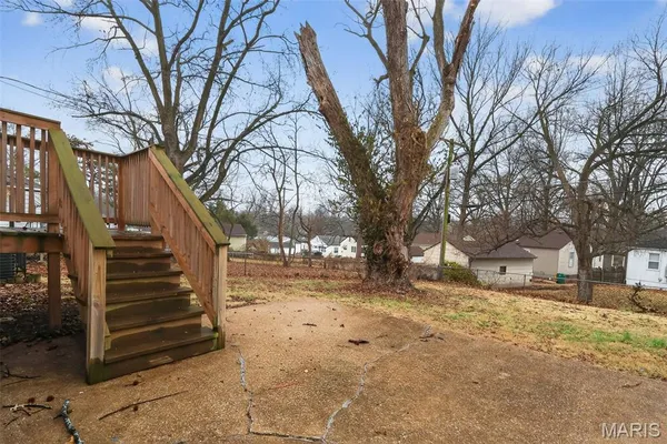 $89,900 | 2037 Bainbridge Drive, St. Louis, MO 63133