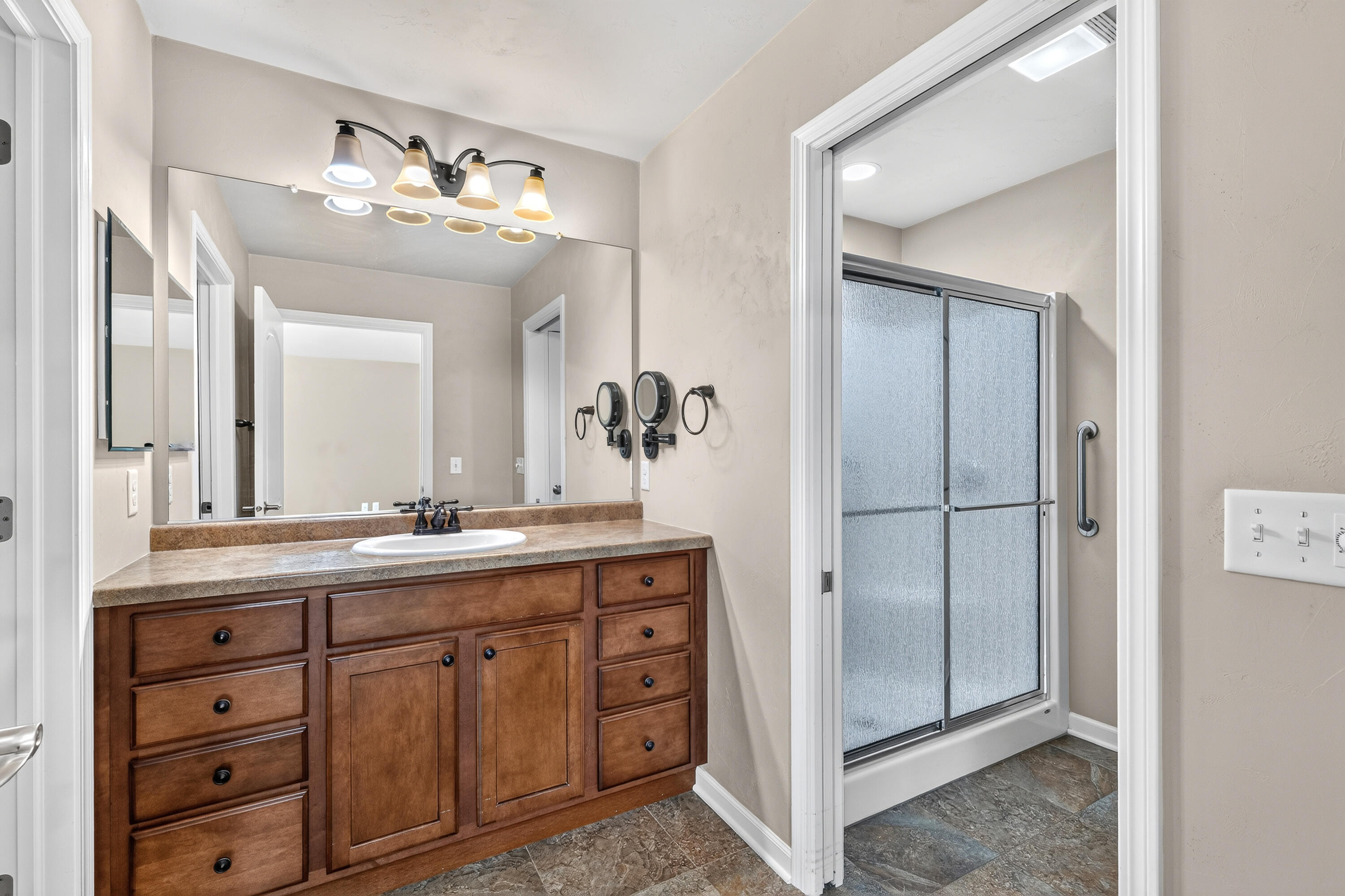 2301 East Sienna Way Appleton, WI 54913 - Photo 17 of 30 2301 E Sienna-17