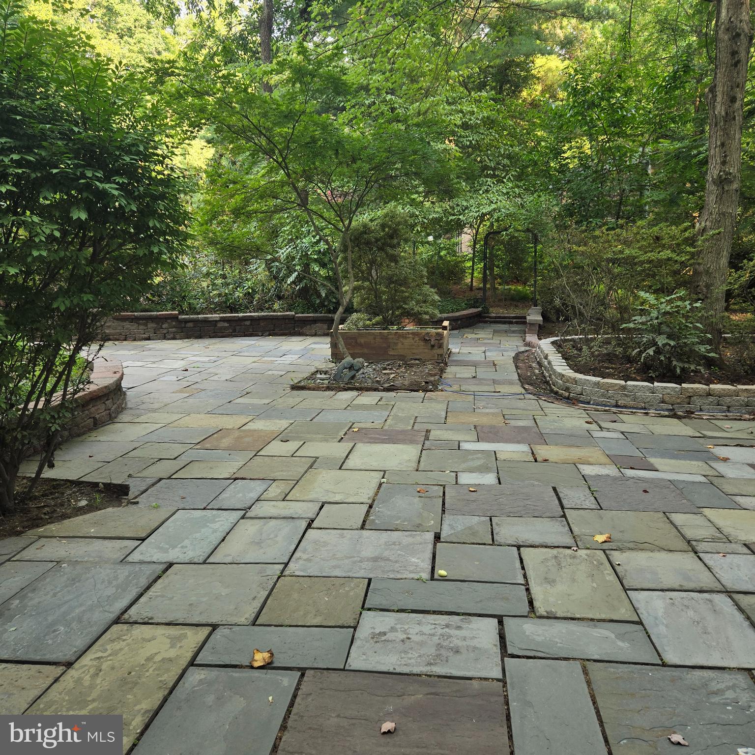 10612 Crossing Creek Road Potomac, MD 20854 - Photo 36 of 47