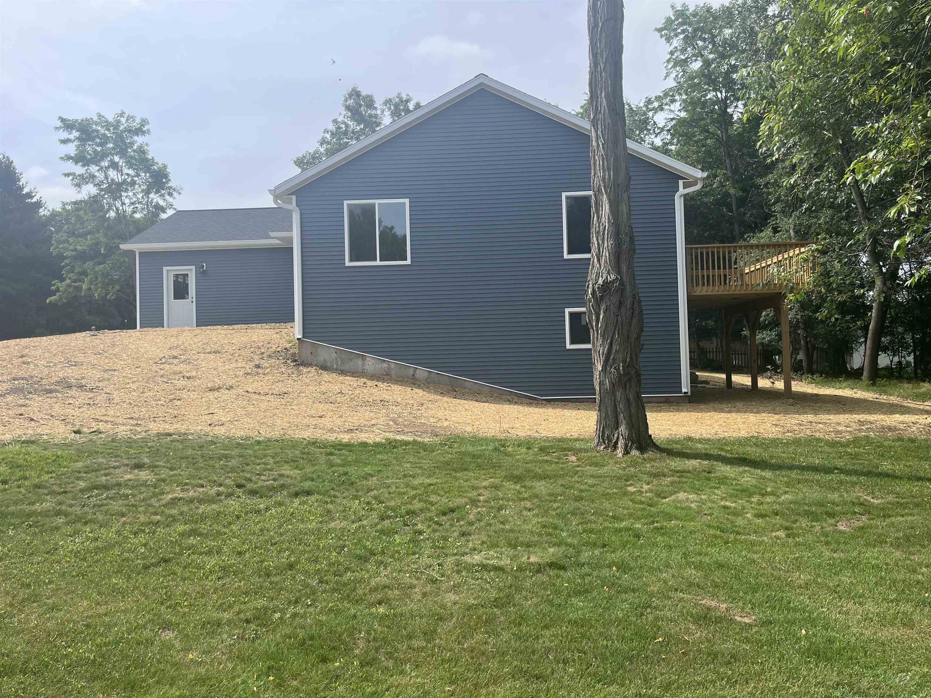 567 Ridge Street Reedsburg, WI 53959 - Photo 3 of 15