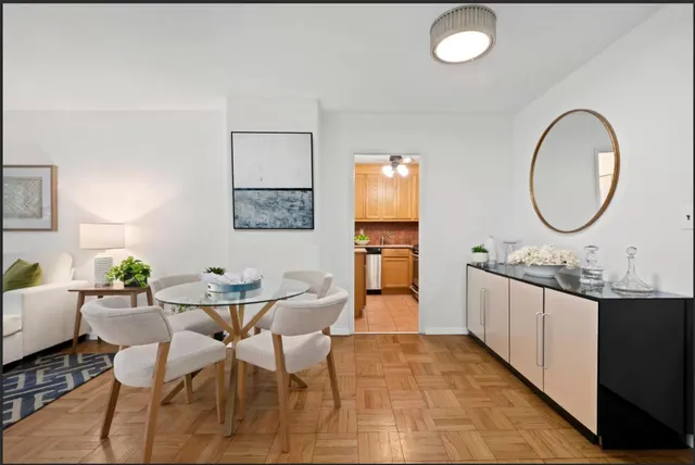$645,000 | 251 East 51st Street, Unit 3M | Midtown East