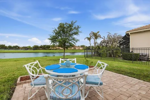 $489,000 | 2024 Albany Terrace Southwest, Vero Beach, FL 32968