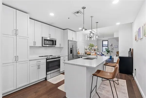 $2,300 | 2545 Penn Avenue, Unit 306, Pittsburgh, PA 15222