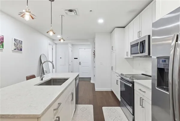 $2,300 | 2545 Penn Avenue, Unit 306, Pittsburgh, PA 15222