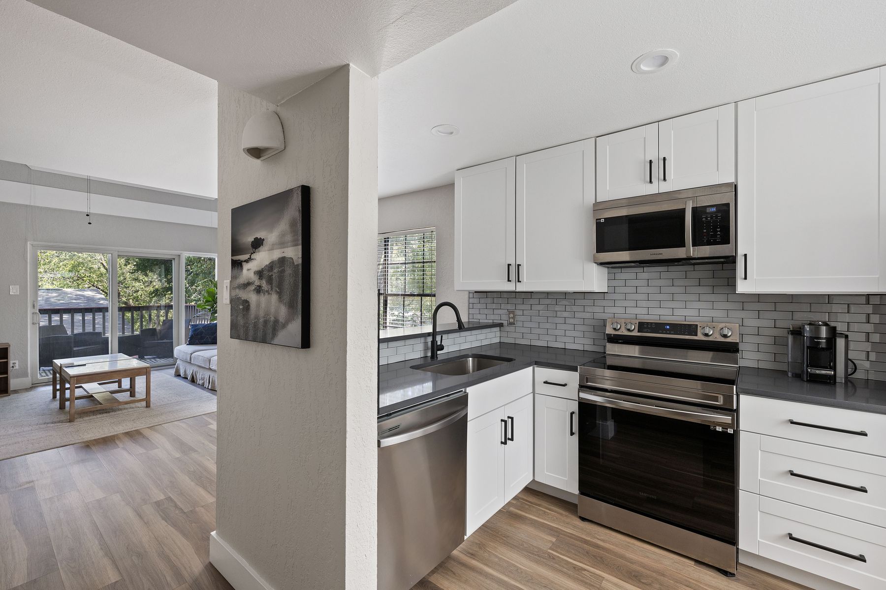 2215 Post Road, Unit 2046 Austin, TX 78704 - Photo 5 of 25 Gallery Image 5