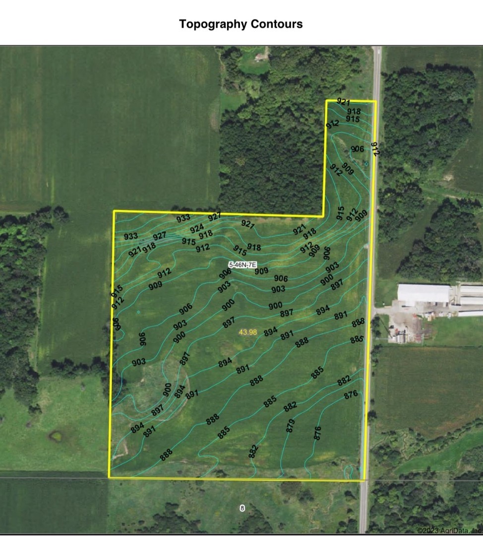 0 Il Rt 47 Hebron, IL 60034 - Photo 2 of 5 a view of a back yard