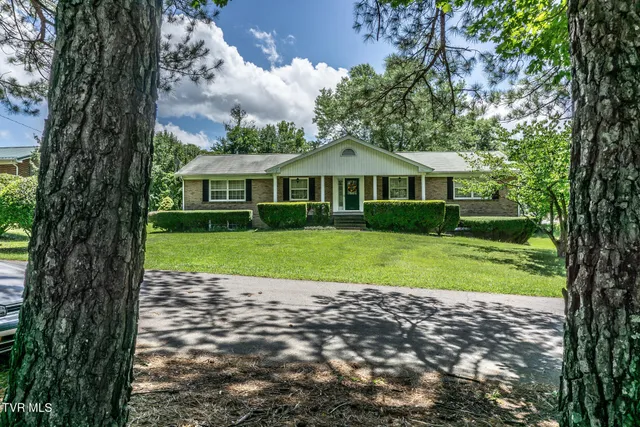 $435,000 | 2449 Jennings Drive, Kingsport, TN 37660