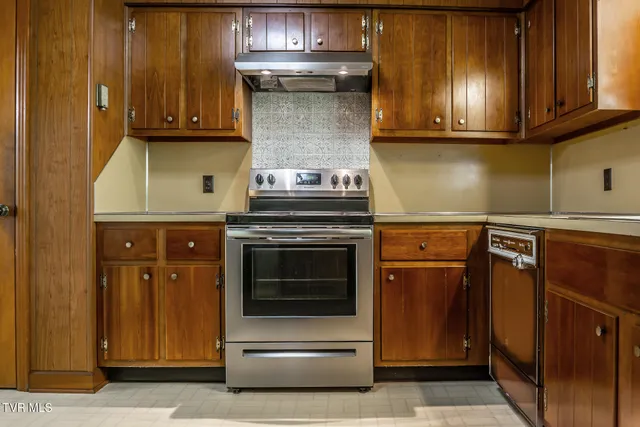 $435,000 | 2449 Jennings Drive, Kingsport, TN 37660