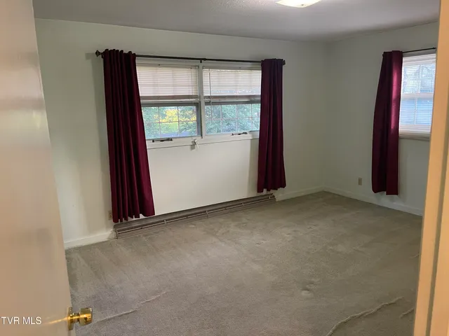 $435,000 | 2449 Jennings Drive, Kingsport, TN 37660