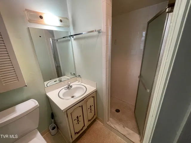 $435,000 | 2449 Jennings Drive, Kingsport, TN 37660