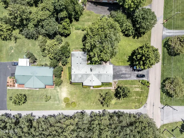 $435,000 | 2449 Jennings Drive, Kingsport, TN 37660