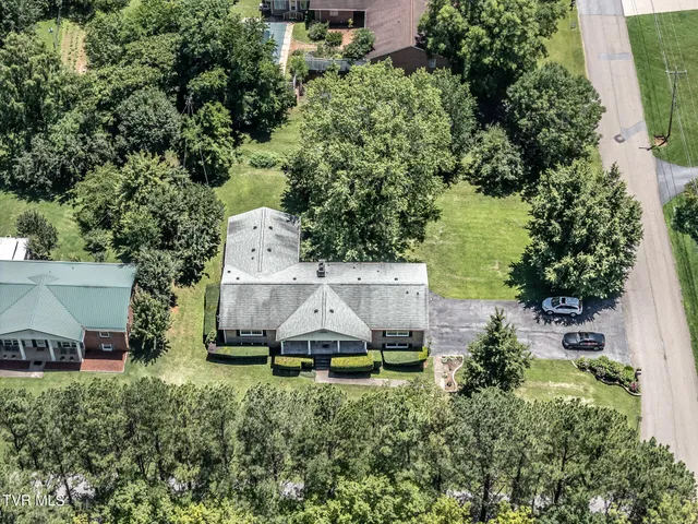 $435,000 | 2449 Jennings Drive, Kingsport, TN 37660