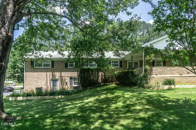 $435,000 | 2449 Jennings Drive, Kingsport, TN 37660