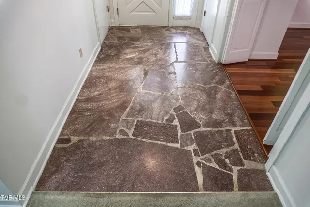 $435,000 | 2449 Jennings Drive, Kingsport, TN 37660